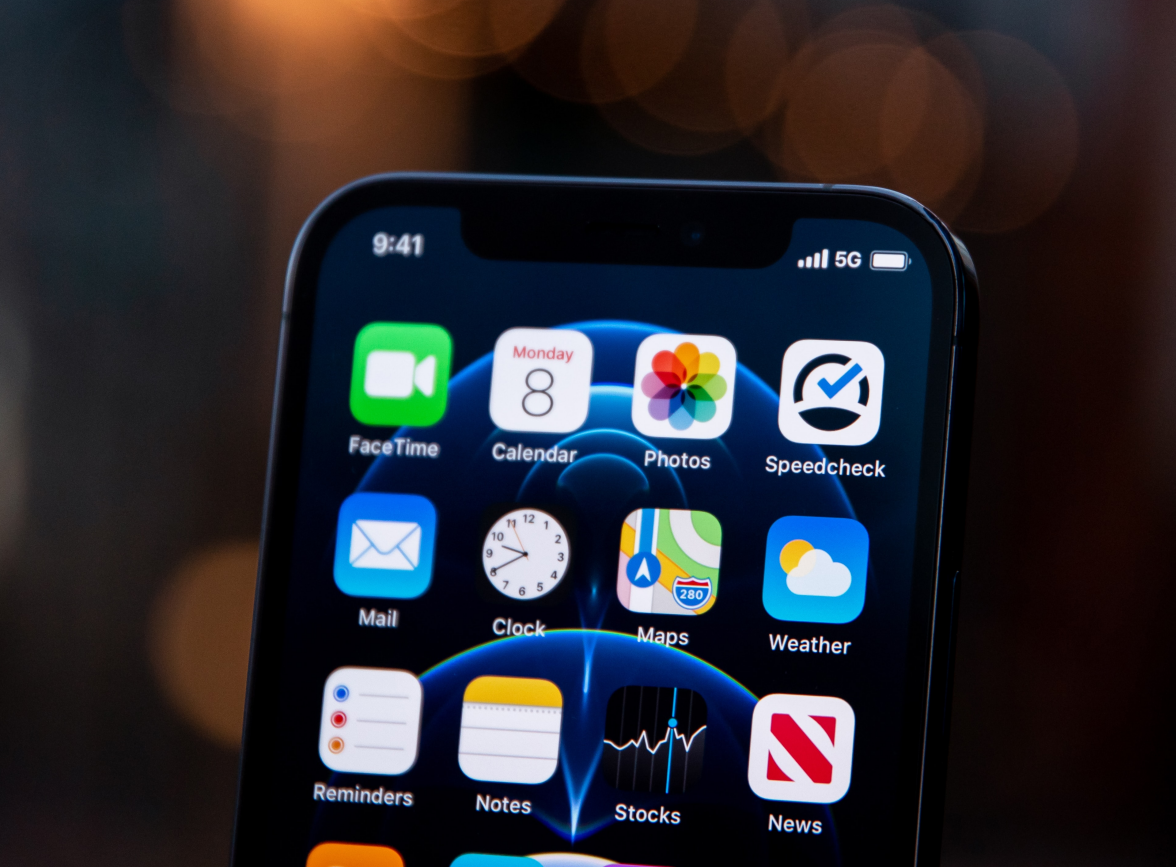 沾益苹果手机维修分享为什么 iPhone 12 在冬季会自动关机 