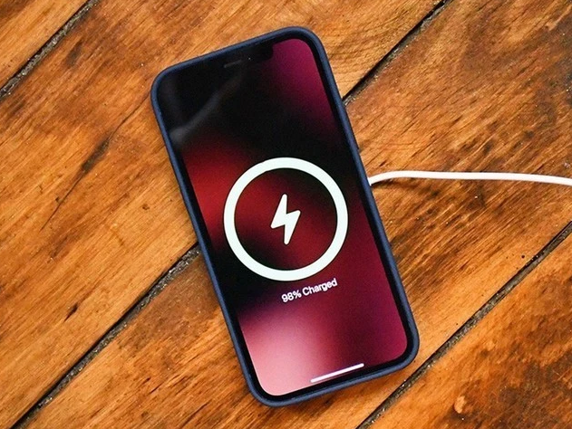 沾益苹果手机维修分享iPhone 12可以随便充电吗 